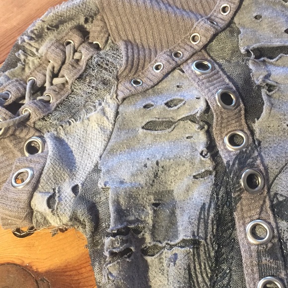 Apocalyptic Salvage top XS - L - Picture 3 of 8